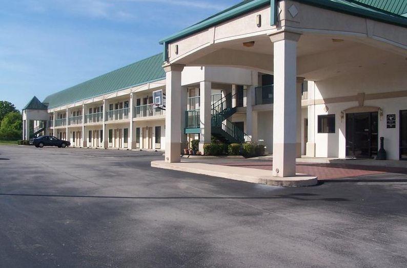 Celebration Inn Lewisburg Bagian luar foto
